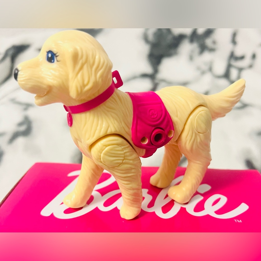 1998 Barbie Strollin' Pups "Taffy" walking Barbie’s Pet Golden Retriever Dog Toy
